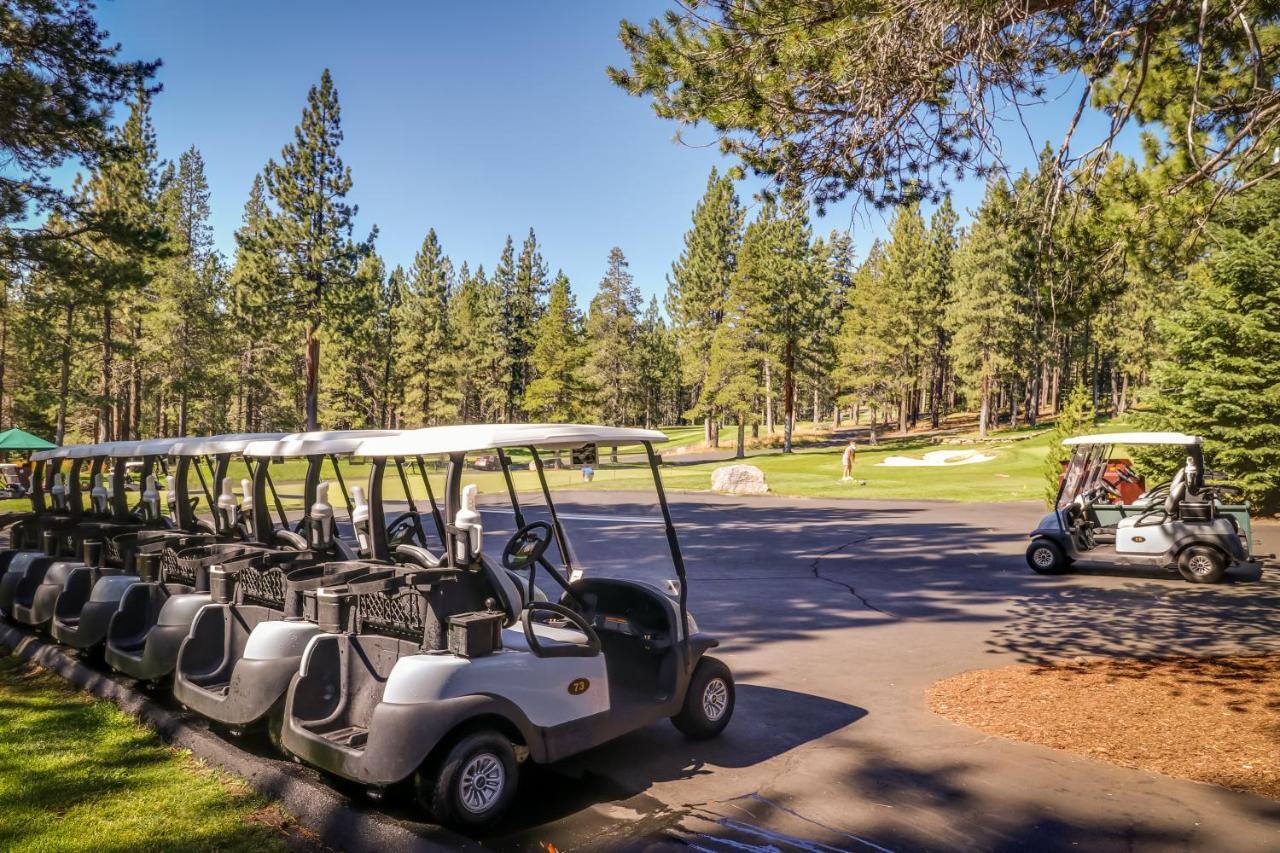 Вилла Tahoe Donner Tree House Retreat Траки Экстерьер фото